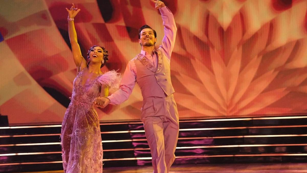 DWTS Season 31 Finale Songs & Dance Styles Revealed (Spoilers)