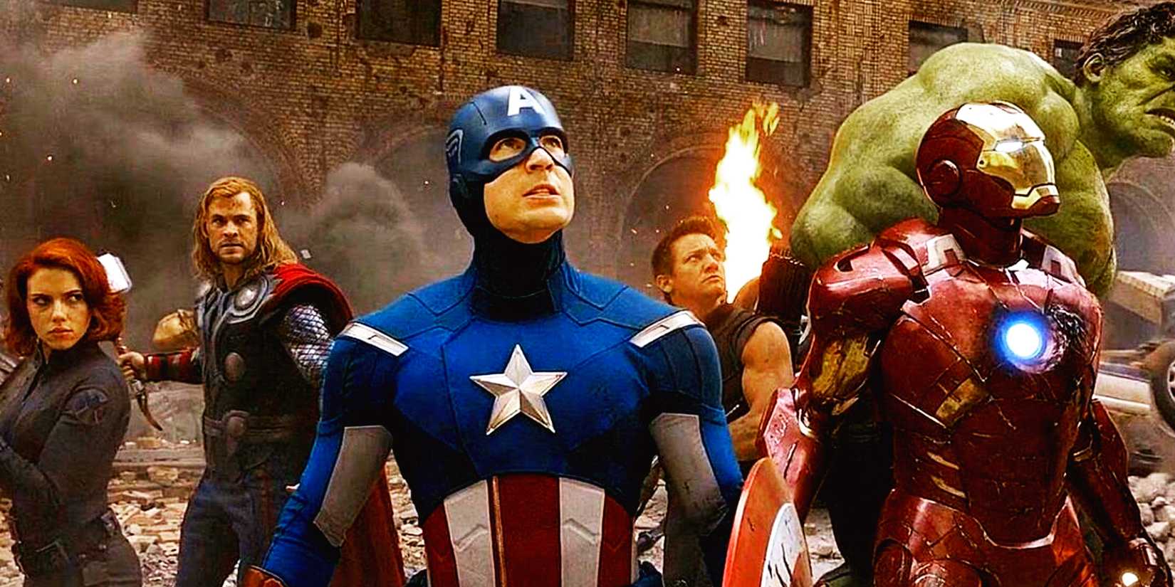 The Avengers in their iconic circular pose from The Avengers / Avengers ᴀssemble