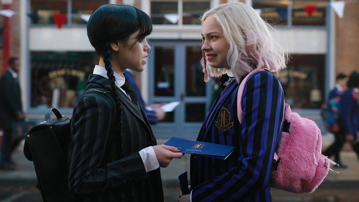 How Wednesday & Enid's Relationship Came Together In Their Costumes
