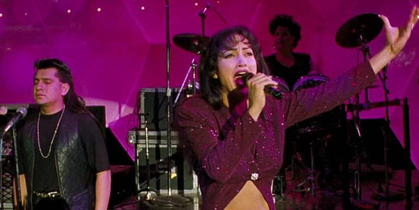 Jennifer Lopez as Selena singing in Selena.