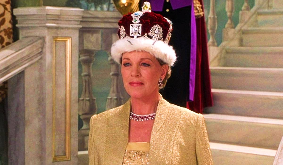 julie andrews dress in princess diaries Princess diaries coronation gown