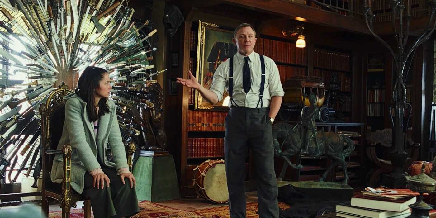Why Knives Out Released In Theaters But Glass Onion Wake Up Dead Man why-knives-out-released-in-theaters-but-glass-onion-wake-up-dead-man