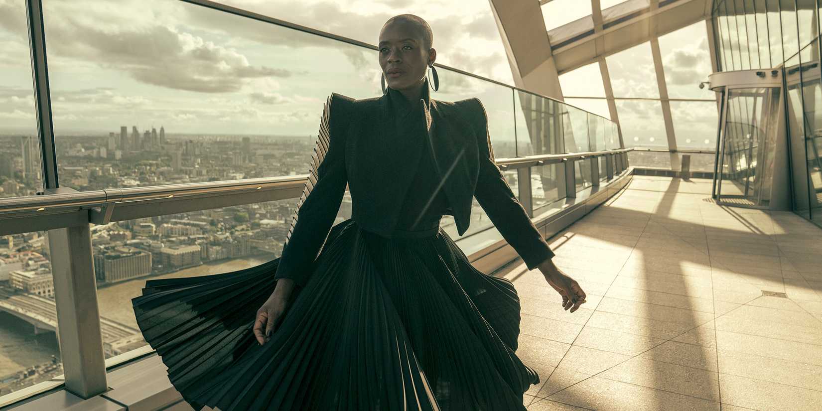 the peripheral season 1 t nia miller