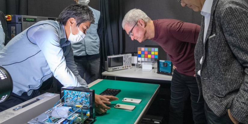While Other Execs Are Cutting Payroll, Tim Cook Slashed His Own
