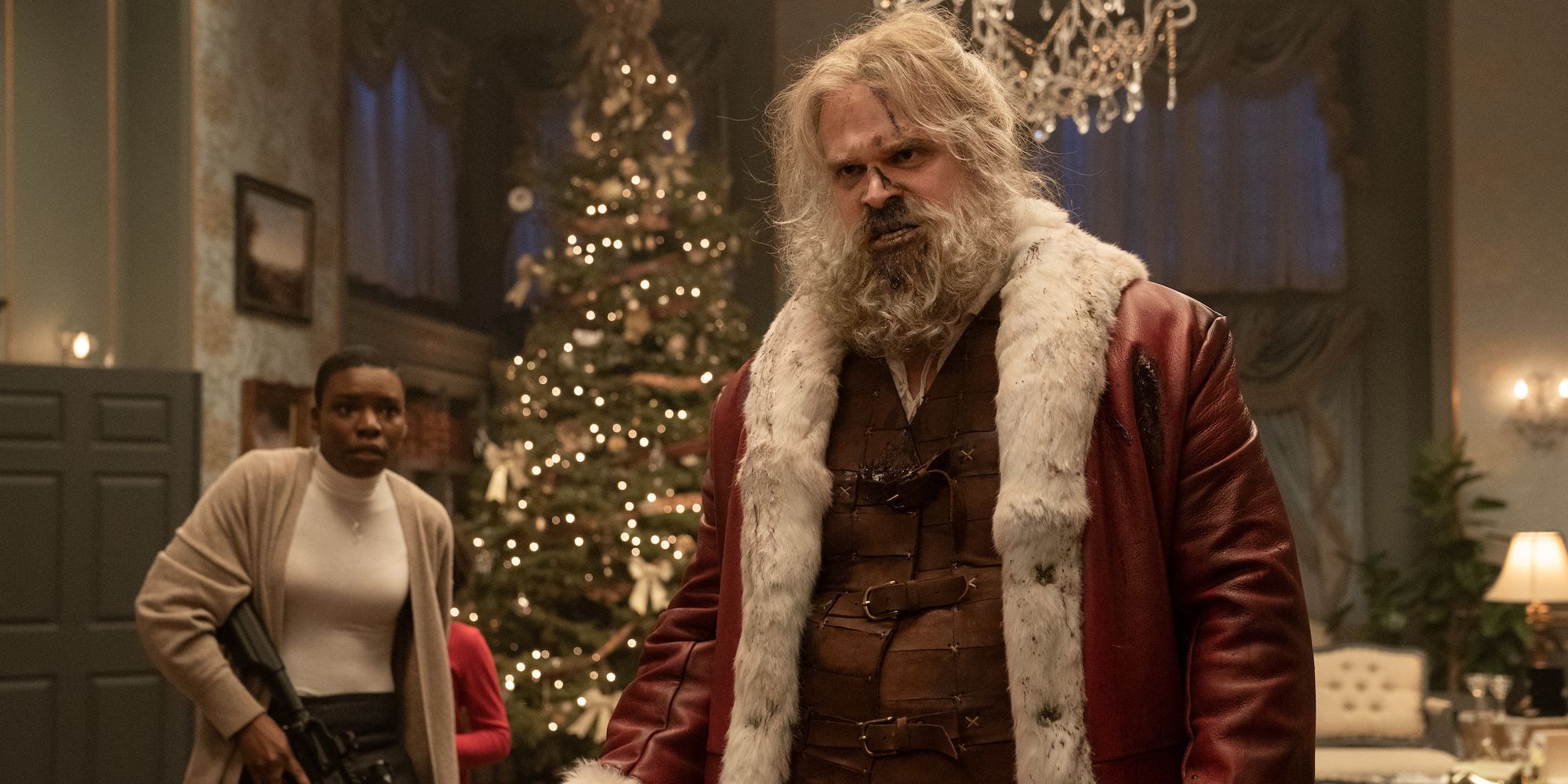 David Harbour bloody in Violent Night