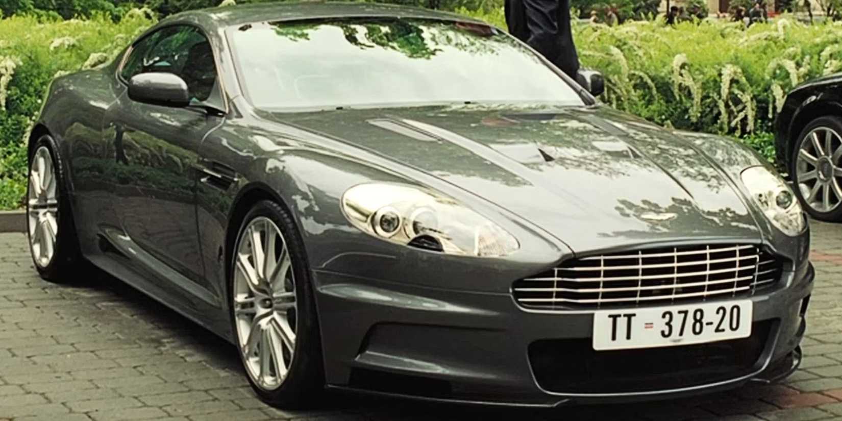 Casino Royale Aston Martin DBS V12