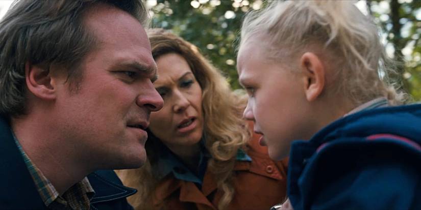 1 Tragic Stranger Things Scene Explains Why Hopper Helps The Kids