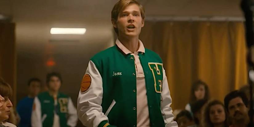 Jason Carver (Mason Dye) speaking to the town in Stranger Things