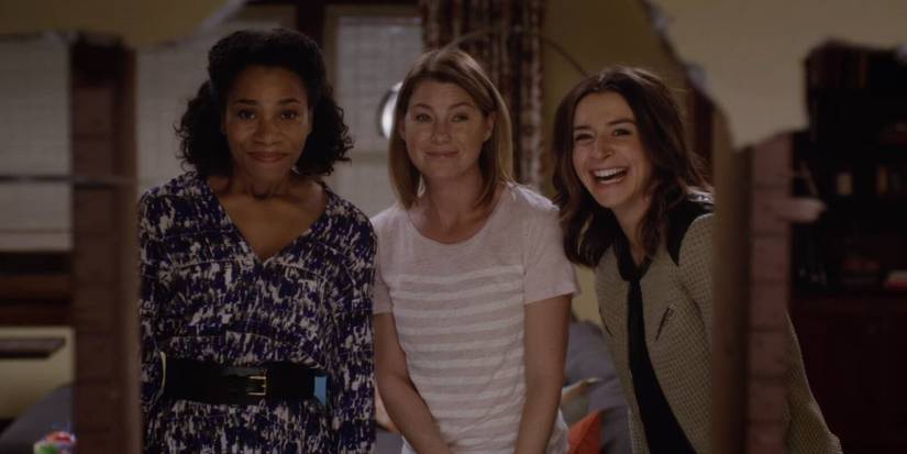 Maggie, Meredith & Amelia Looking At Hole In Wall In Grey's Anatomy.jpg