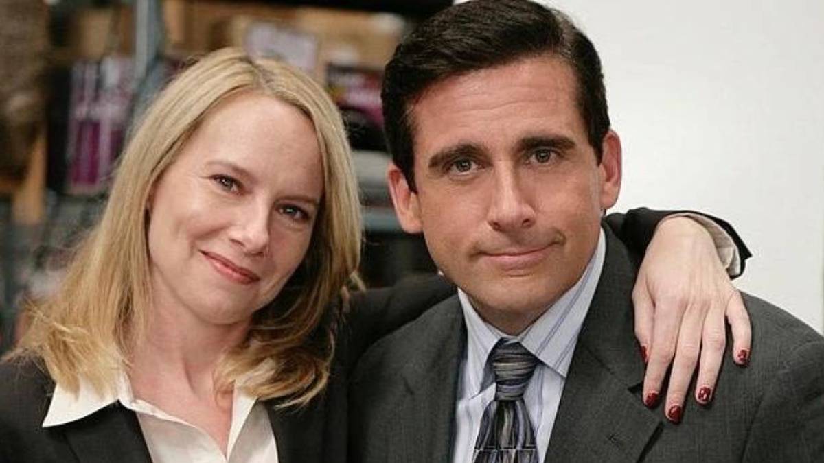 The Office: Michael & Holly's Relationship Timeline Explained