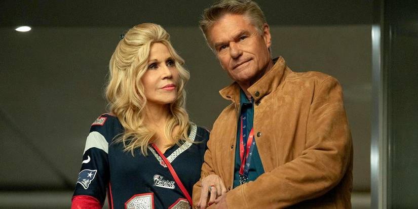 Дженнифер Фонда и Гарри Хэмплин на стадионе футбола в фильме "80 для Брэди"