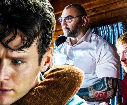 Джонатн Грофф баутиста руперт гринт knock at the cabin