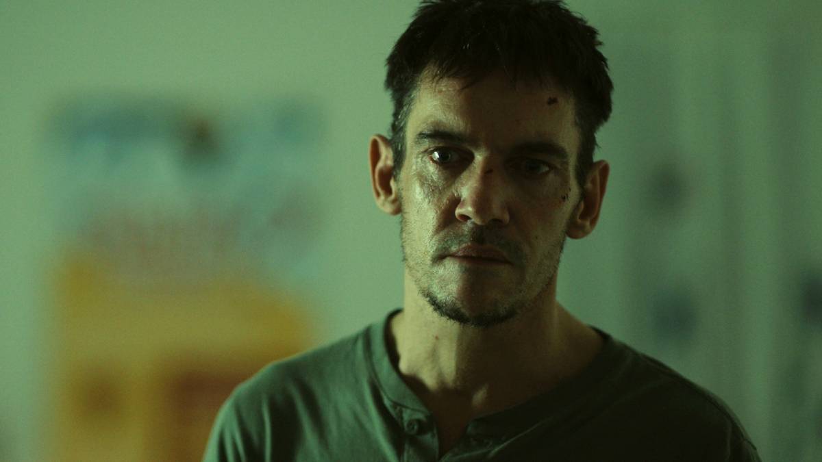 Disquiet Review: Lifeless Thriller Never Recovers From Its Poor Script