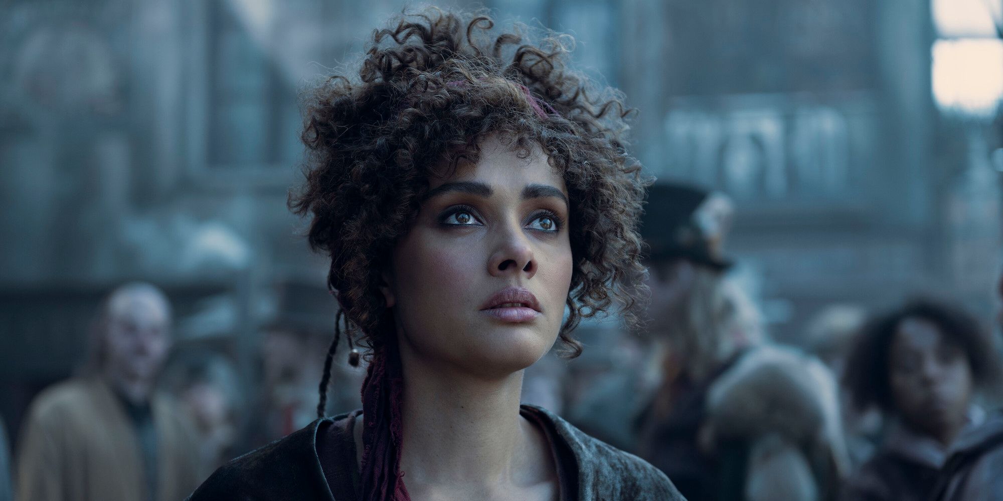 Tourmaline Larou (Karla Crome) in Carnival Row stagione 2