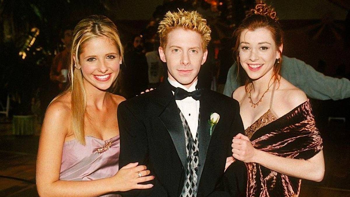 buffy prom dress Sarah Michelle Gellar Rewears the Vampire Slayer Sarah Michelle Gellar Reveals Her