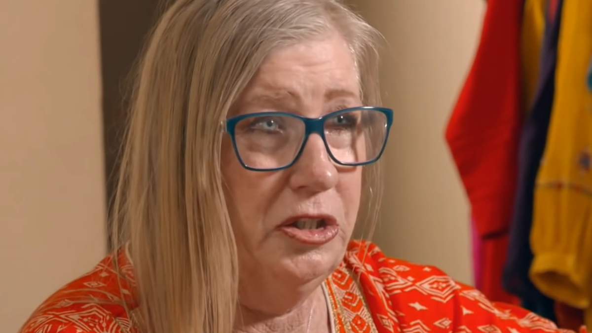 Jenny Slatten crying on 90 Day Fiance wearing glasses and crying
