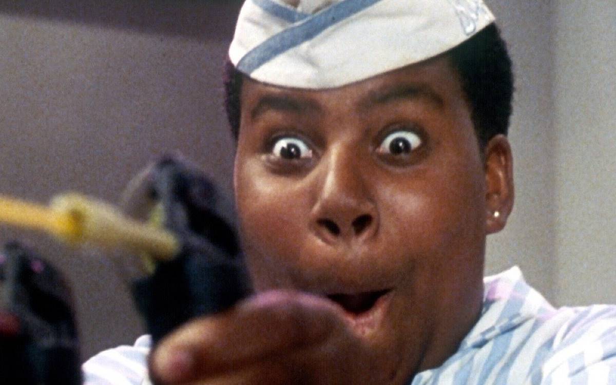 NAACP Image Awards: Angela Bassett, Kendrick Lamar, Ari Lennox And More  Among 2023 Nominations - Essence | Essence, image size:1200x750