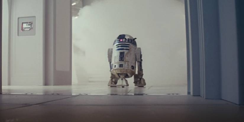 12 Times R2-D2 Saved The Other Star Wars Heroes