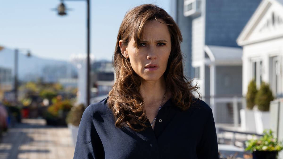 The Last Thing He Told Me Trailer: Garner Searches For Missing Husband