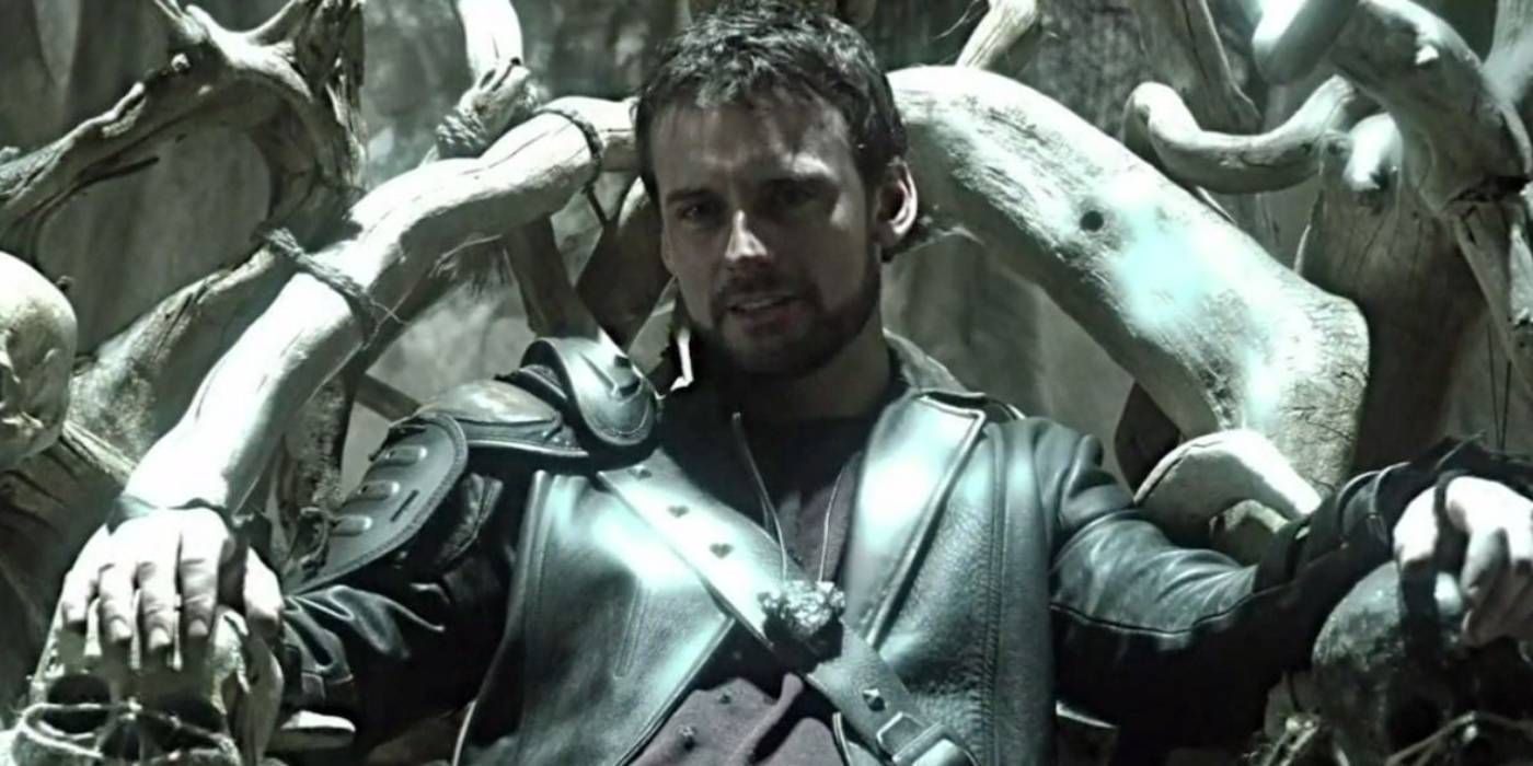 Callum Blue as Zod in Smallville season 9 image