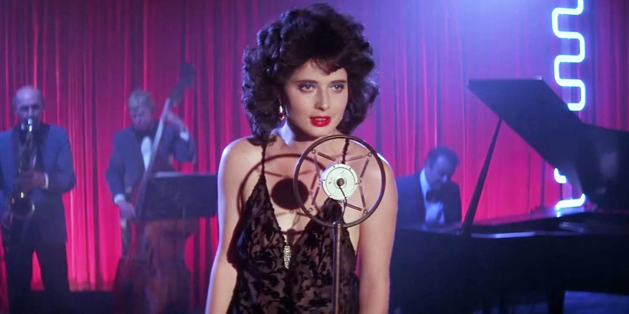 10 Classic Movies That Roger Ebert Disliked