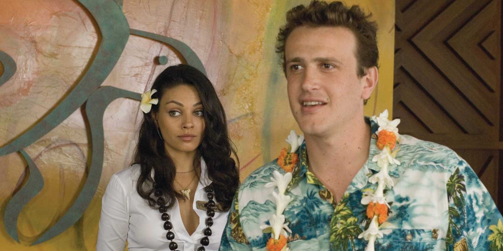 Jason Segel and Mila Kunis in a hotel lobby in Forgetting Sarah Marshall