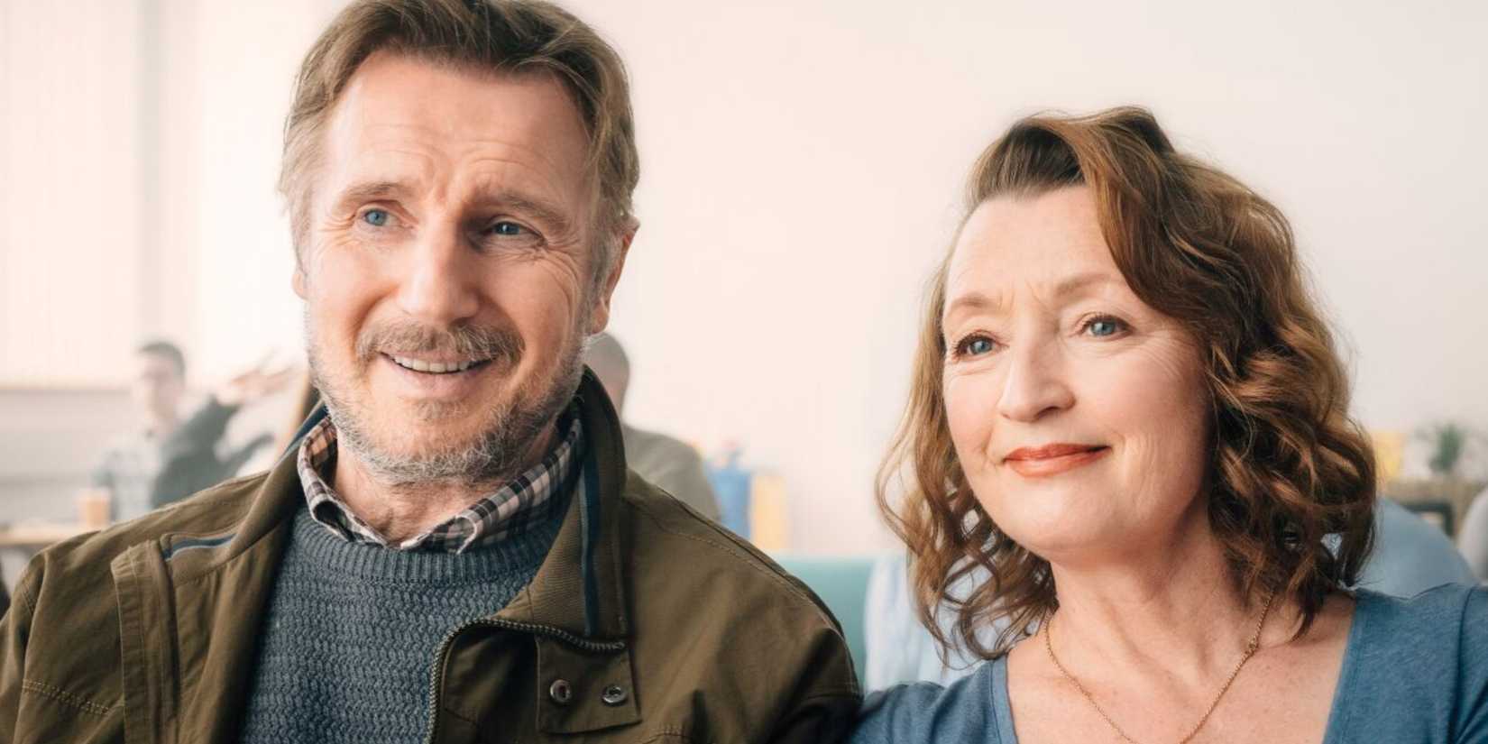Liam Neeson e Lesley Manville em Ordinary Love (2019)