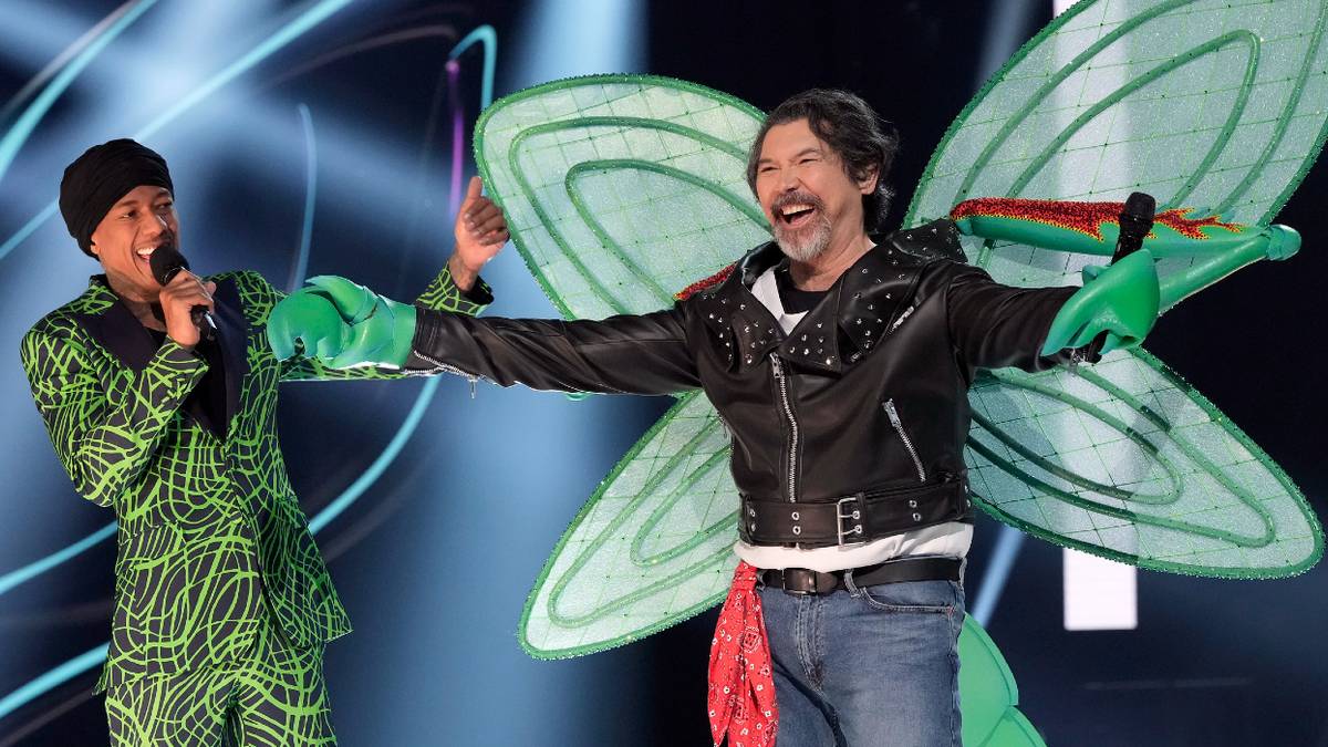Lou Diamond Phillips Surprised By Masked Singer Panelists’ Wrong Guesses