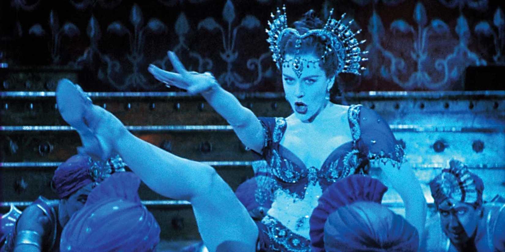 Nicole Kidman as Satine dancing in Moulin Rouge