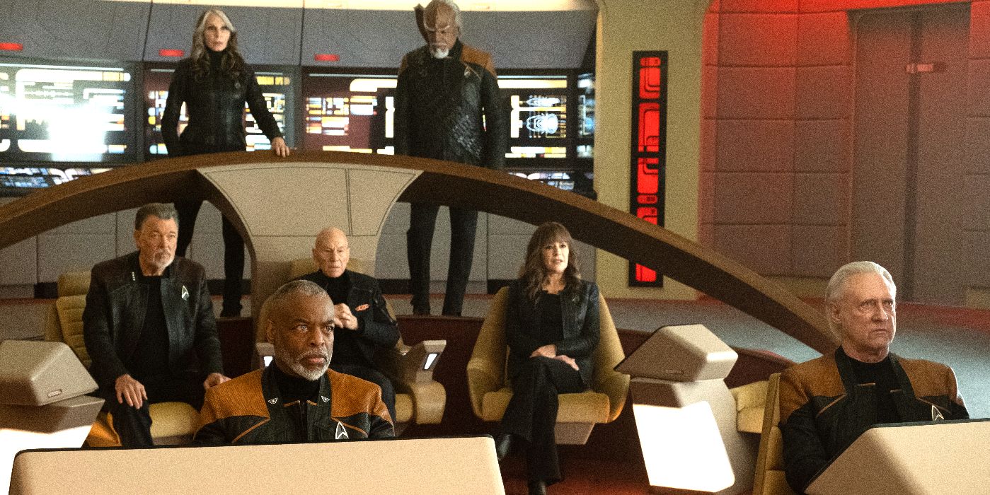 A tripulação da USS Enterprise-D reunida no final de Star Trek: Picard.