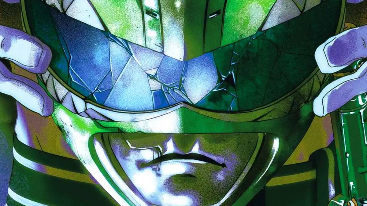 Power Rangers' New Green Ranger Brings Back an Iconic 90s Weapon