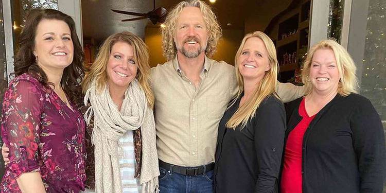 Sister Wives: Christine Brown Looks Better Than Ever Since Leaving Kody Brown (See Her Amazing 40-Pound Weight Loss Transformation In Before & After Photos)