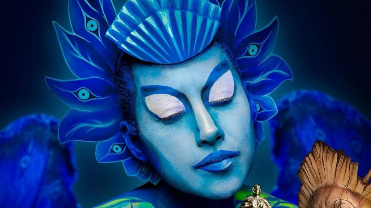 Pinocchio Cosplay Brings Guillermo del Toro's Puppet & Blue Fairy To Life Pinocchio Cosplay Brings Guillermo del Toro's Puppet & Blue Fairy To Life