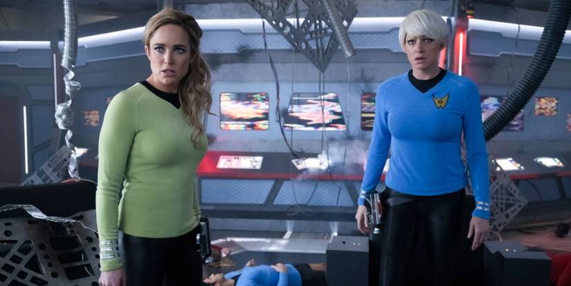 Doctor Who Star's 7-Part Sci-Fi Series Is One Of The Best Space Operas Of The Century 1 Ava and Sara in the Legends of Tomorrow Star Trek episode