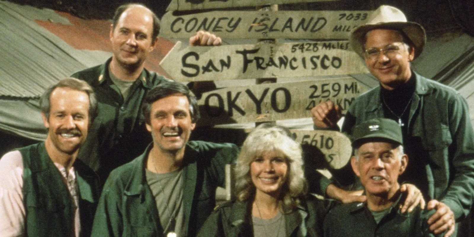 Mash Singer MASH's Timeline Became So Broken That The Final Seven Seasons Took ...