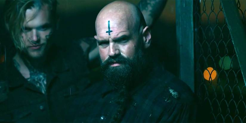 Этан Супли в роли Гаттера в God is a Bullet