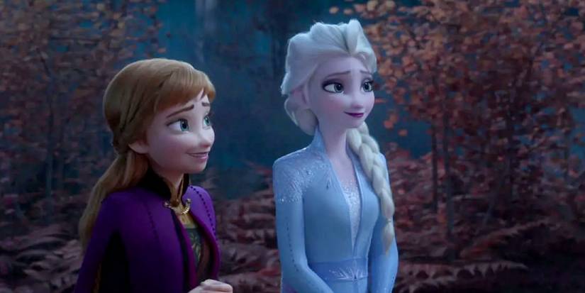 Elsa and Anna smiling in Frozen 2.