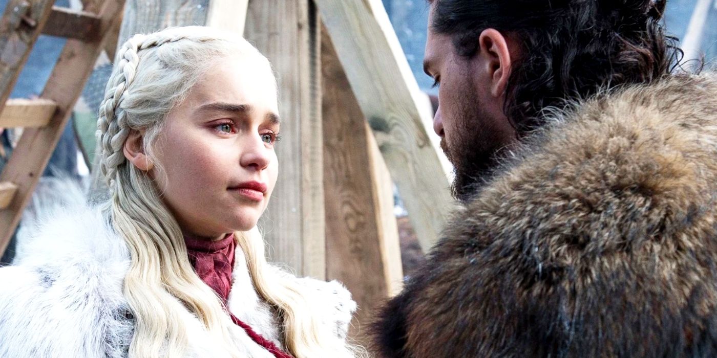 Emilia Clarke as Daenerys Targaryen and Kit Harington as Jon Snow in Game of Thrones.