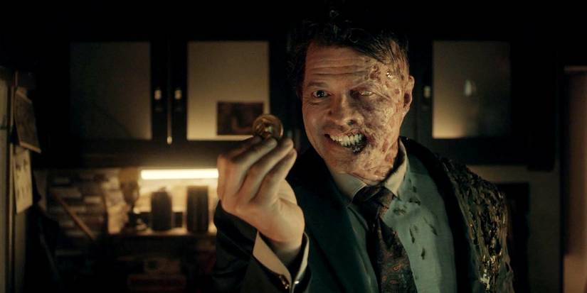 Harvey Dent como Two-Face em Gotham Knights