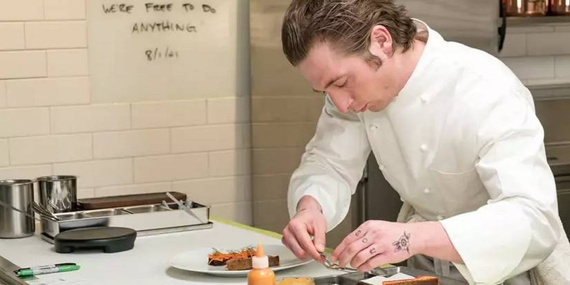 Carmy setting up a plate in The Bear