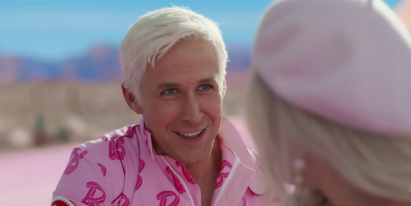 Райан Гослинг в роли Кена в фильме *Барби* в своем костюме Барби