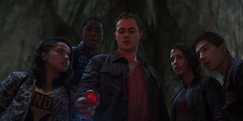 6 Different Ways Power Rangers Characters Transform (In All Shows)