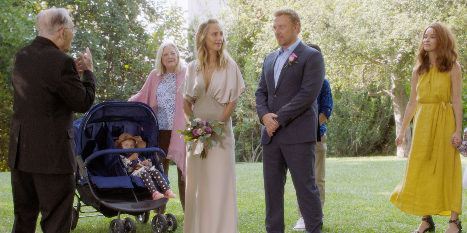 Teddy Altman (Kim Raver) & Owen Hunt's (Kevin McKidd) Wedding In Grey's Anatomy Season 18