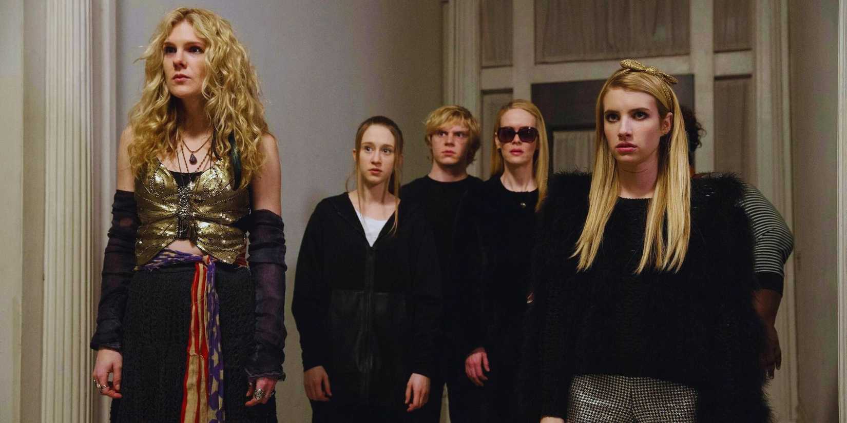 Misty, Zoe, Kyle, Cordelia e Madison em American Horror Story: Coven