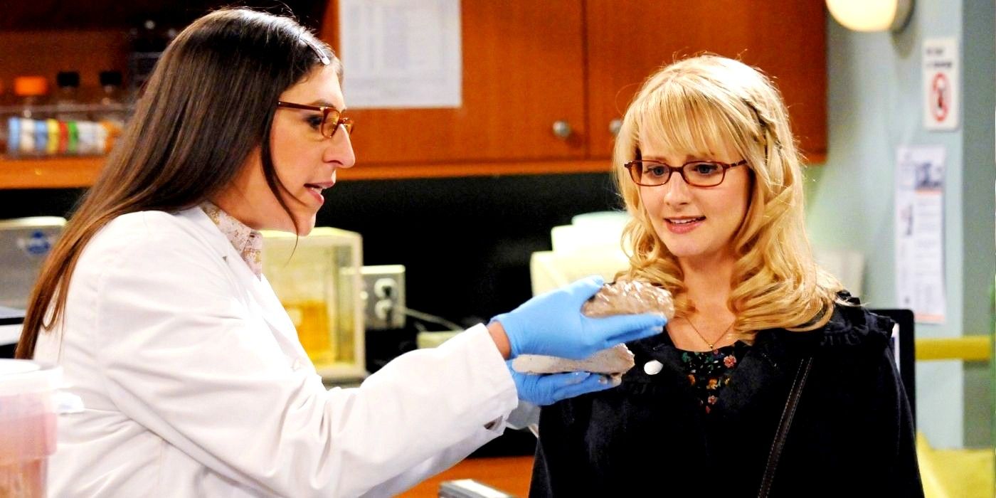 Amy shows Bernadette a brain on The Big Bang Theory