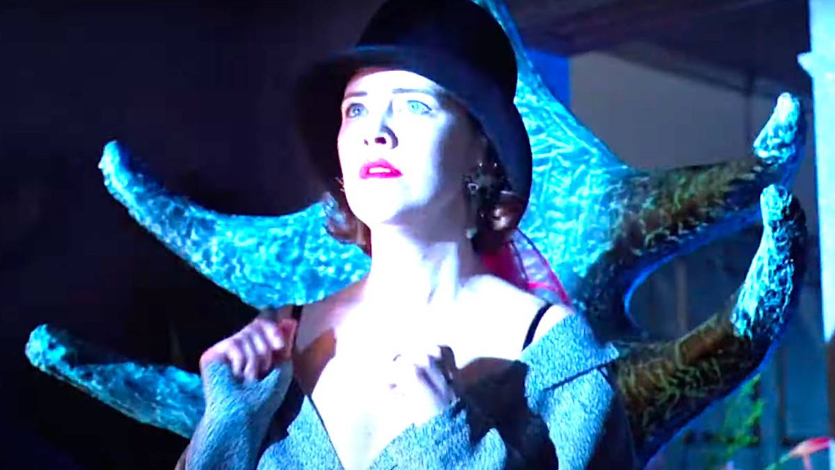 Beetlejuice 2: Iconic Statue Featured In Original Tim Burton Movie ...