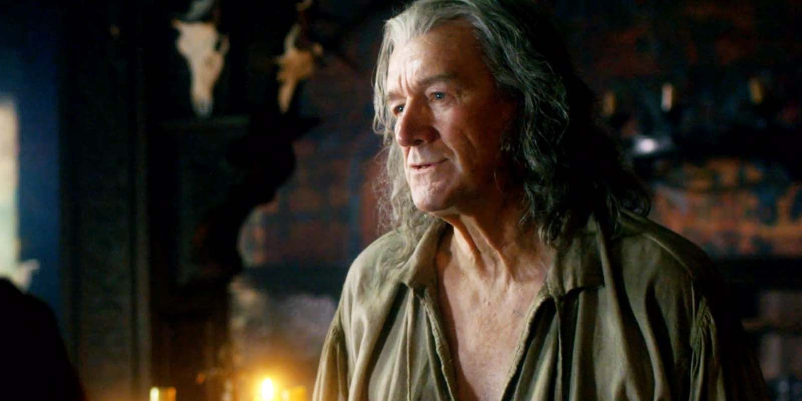 Clive Russell as Simon Fraser Lord of Lovat looking to the side in Outlander season 2