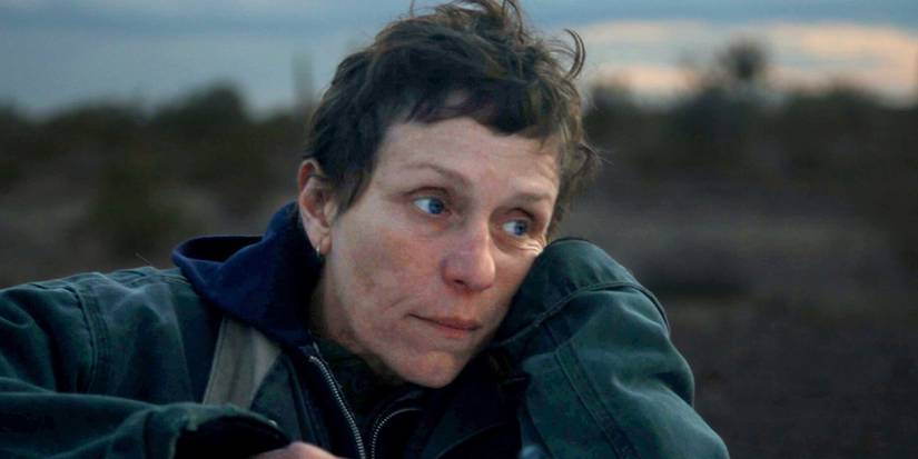 Fern, played by Frances McDormand, leaning on her hand in Nomandland