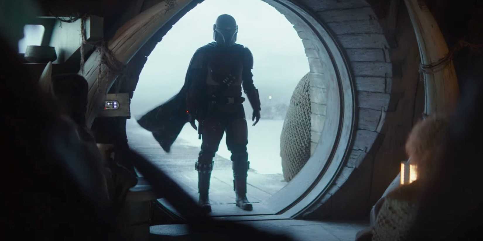 Mando walks into a bar in The Mandalorian