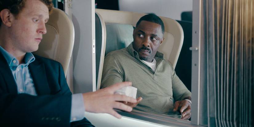 Sam Nelson em cena de Hijack, incitando uma revolta com outros passageiros.